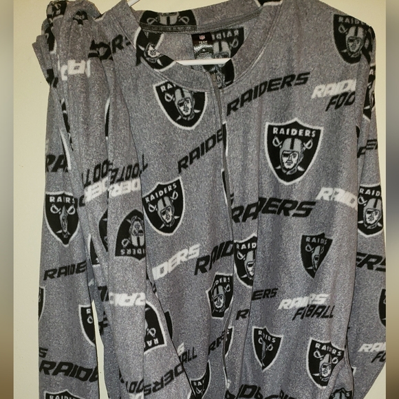 NFL Team Raiders Adult Onesis - Picture 4 of 9